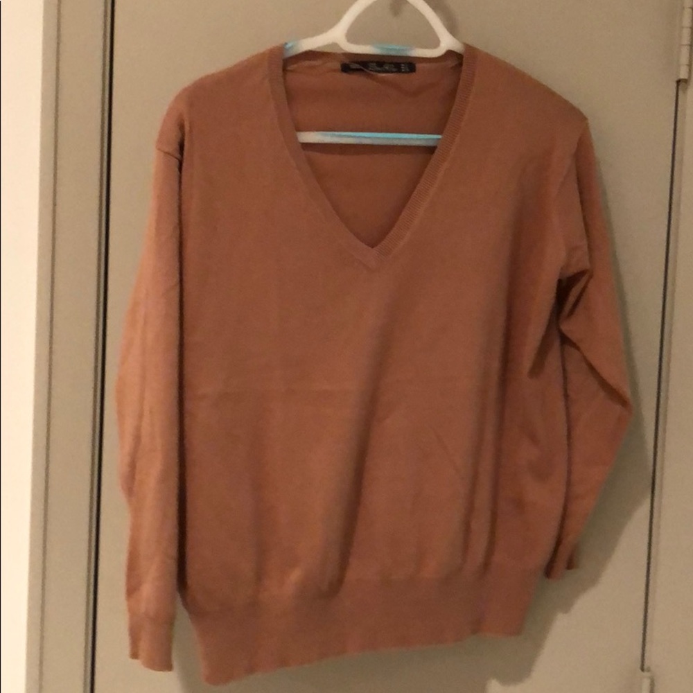 🍎Zara Knit Tan V Neck Sweater